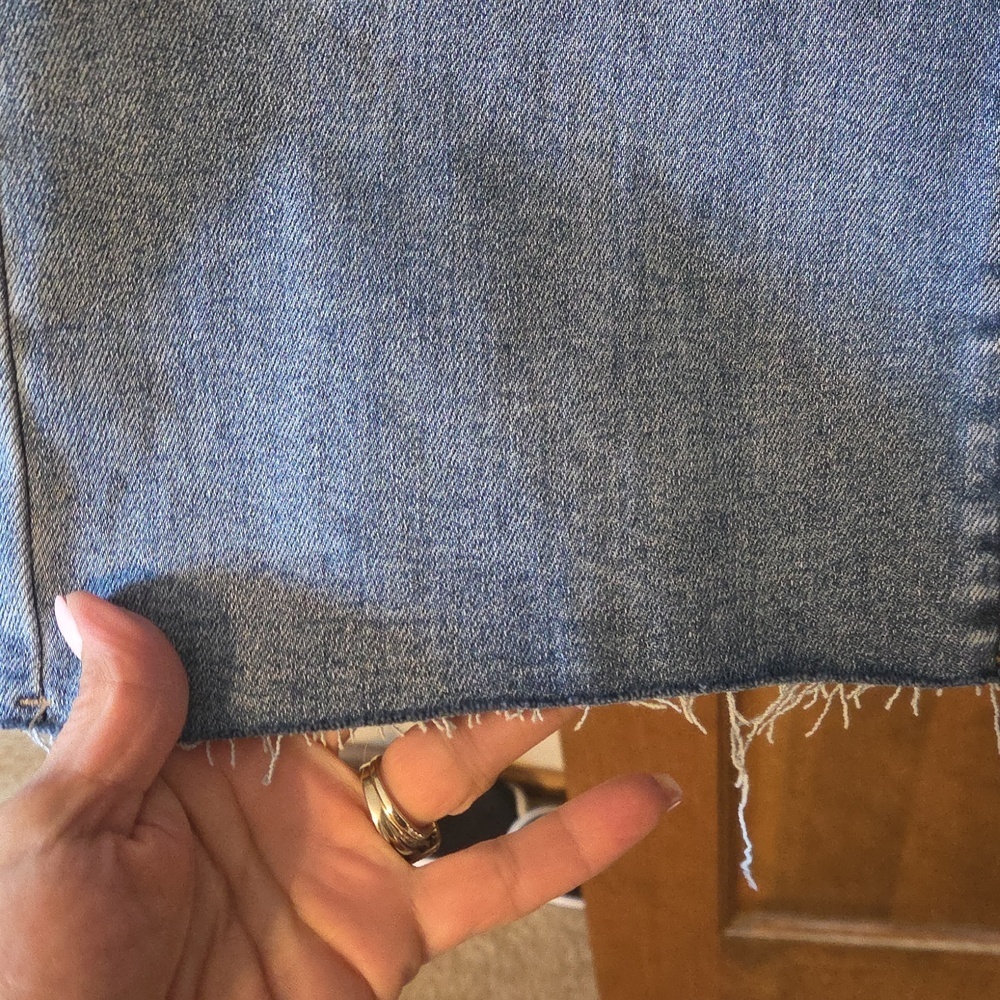 Avara High-Rise Wide Leg Jeans in Light Blue - Picture 3 of 6